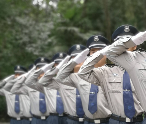 銀行安保體系通常涵蓋物理防護、人員管理、技術防控、應急處置