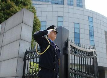 學(xué)校保安對(duì)學(xué)校重要嗎？