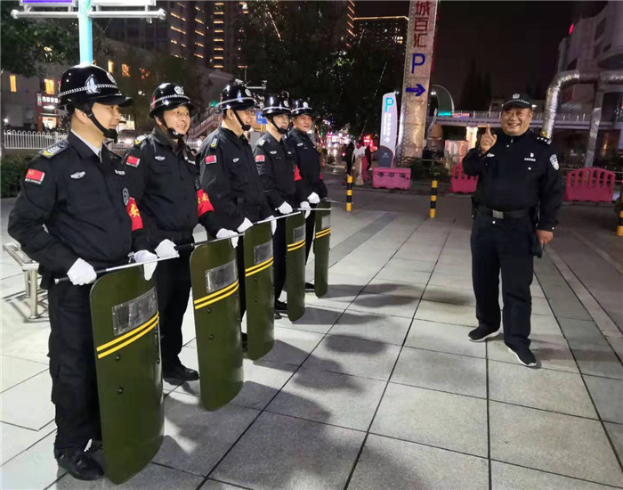 不忘初心勇?lián)?、牢記使命保平?>
                                </a>
                            </div>
                            <div   id=